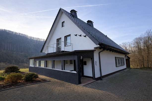 Gepflegtes Einfamilienhaus in Lennestadt-Langenei in 57368 Lennestadt-Langenei von Hundem-Lenne-Immobilien GmbH